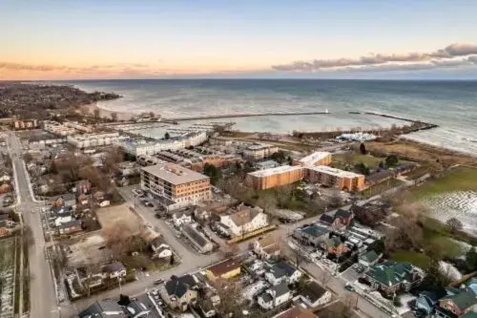 The Lakehurst Estate