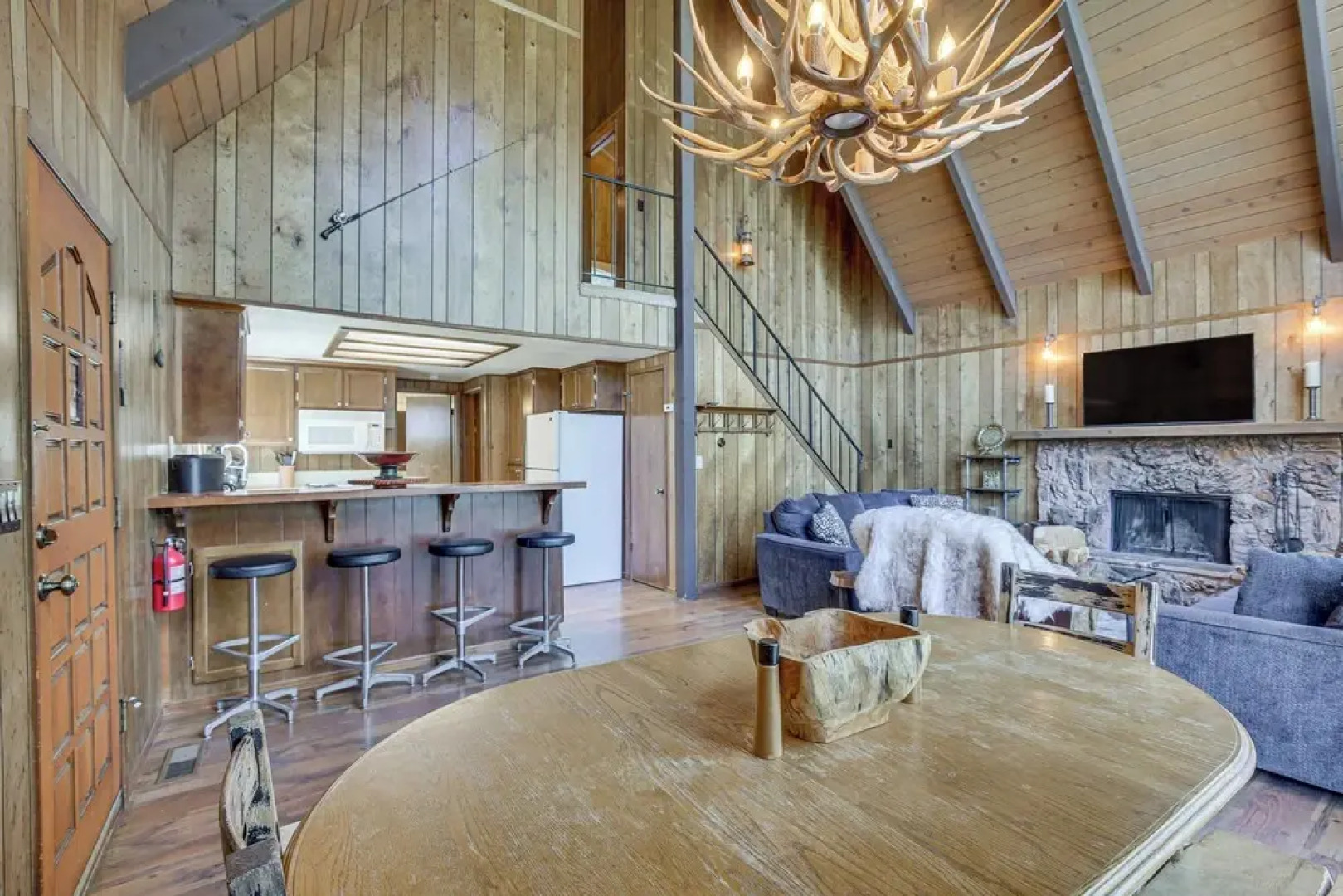 Chic Lake Arrowhead Retreat: 4 Seasons of Fun!