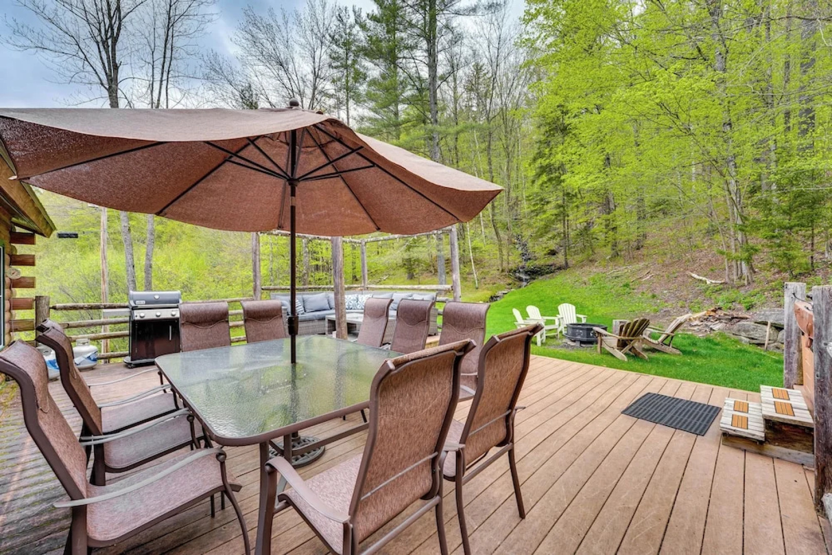 Picture-perfect Vermont Mtn Cabin w/ Hot Tub!