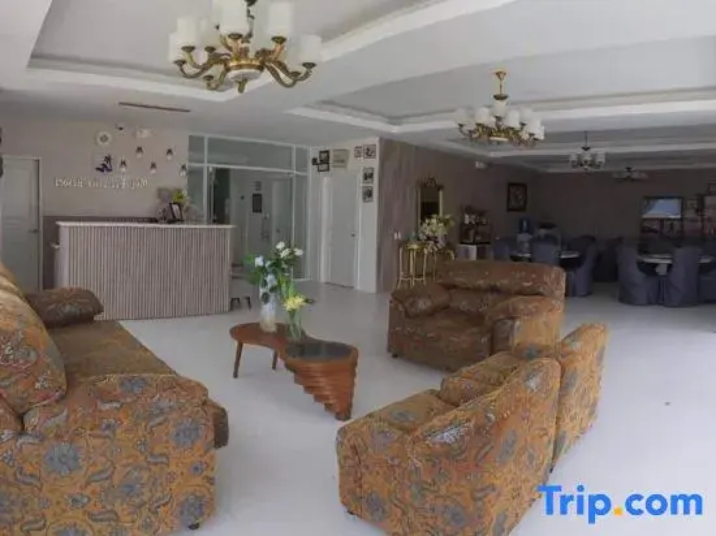 RedDoorz @ PWL Exclusive Resort Cebu