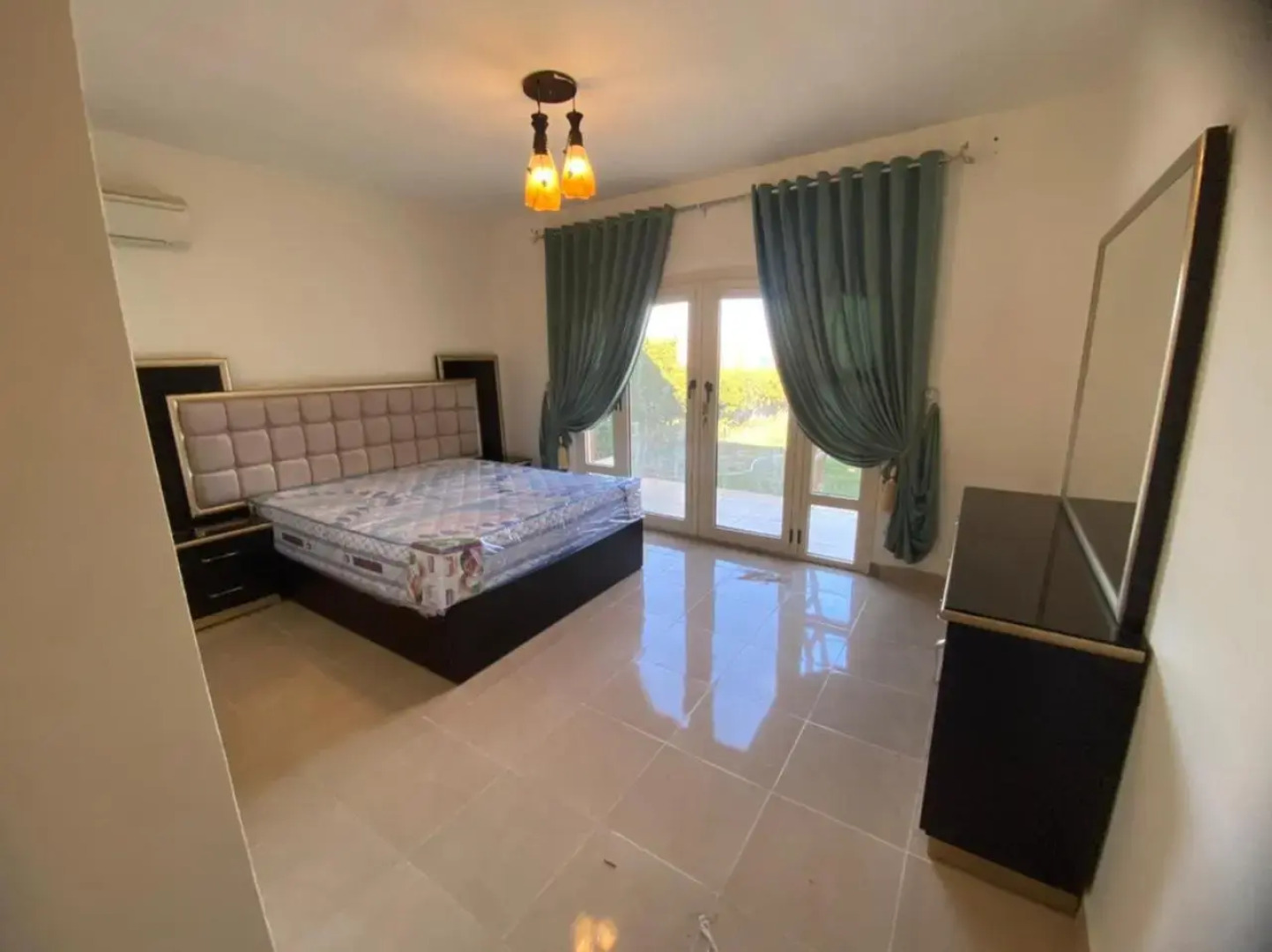 فيلا لاسيرينا ريزورت السخنه صف اول بحر 600مm11