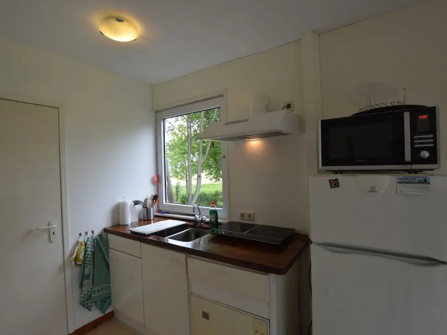 Cozy Holiday Home In Moergestel With Garden