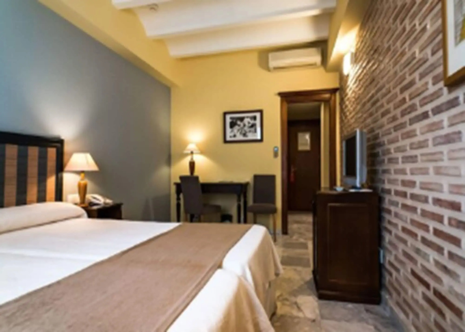 Hotel Ad Hoc Parque Golf