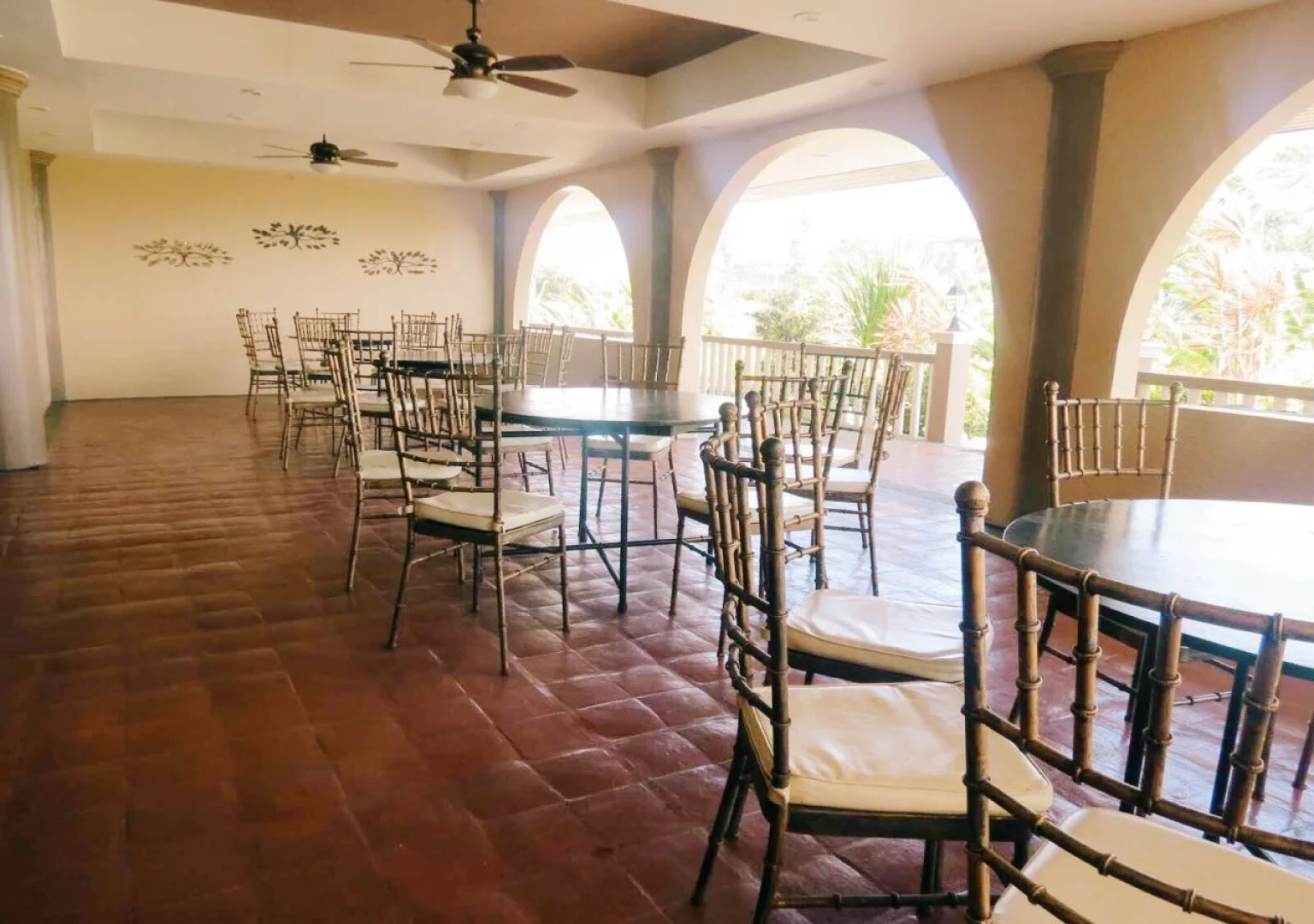 The Q Hotel & Restaurant