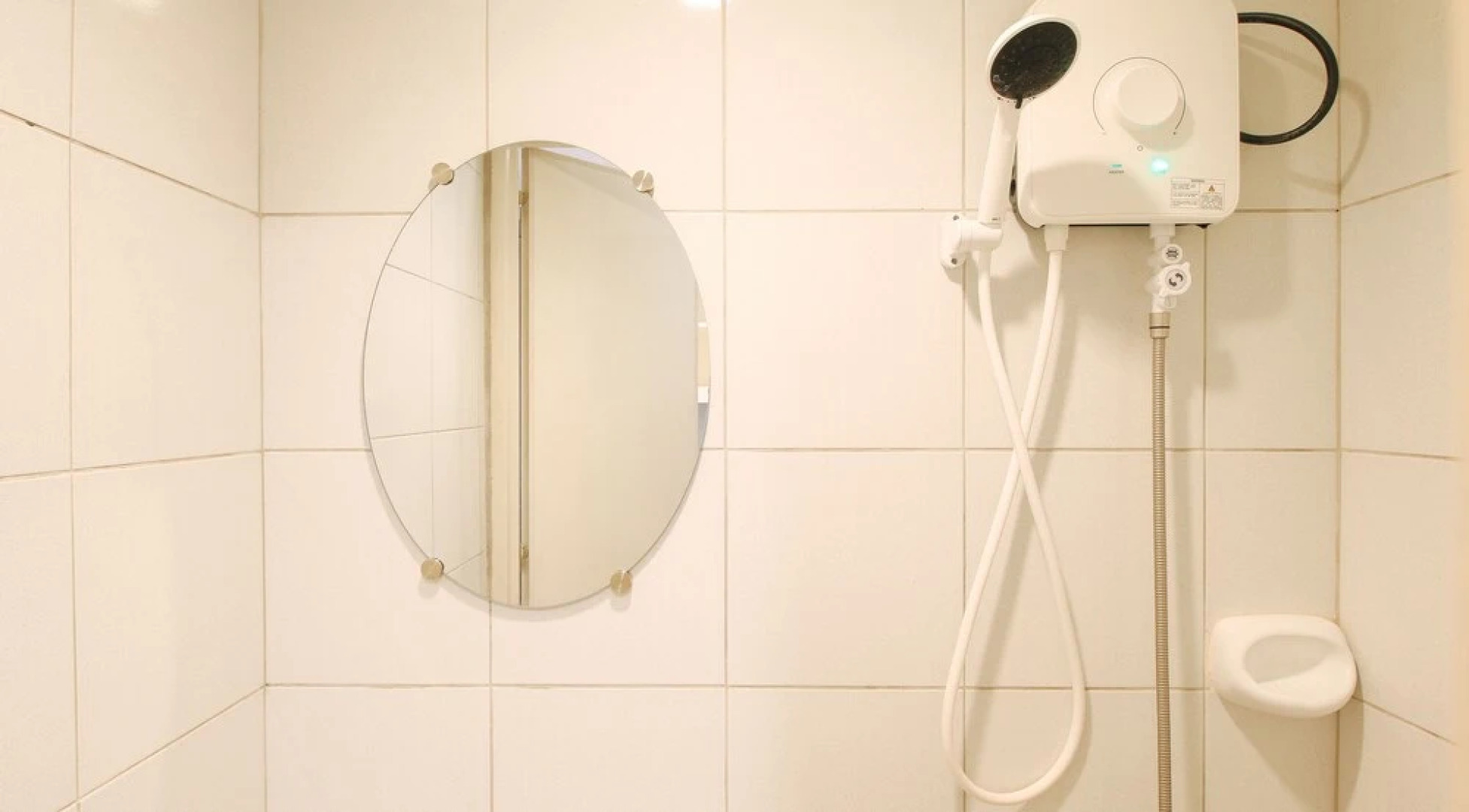 Jardin Suites Hotel & Residences by RedDoorz