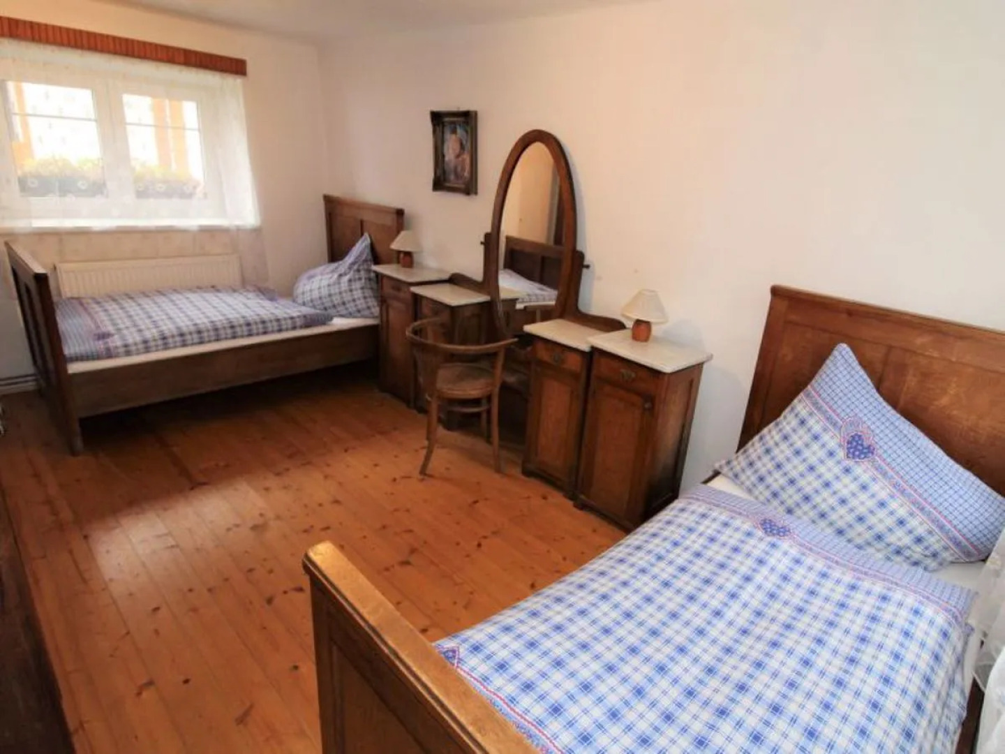 HOUSE POLžOV MOKRY LOM