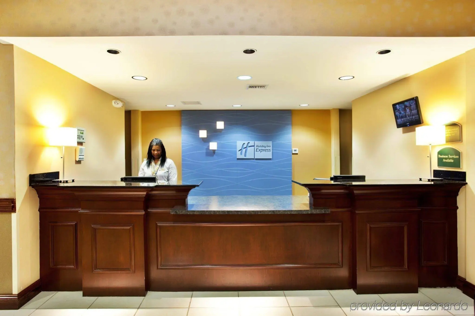 Holiday Inn Express & Suites Ocean Springs by IHG