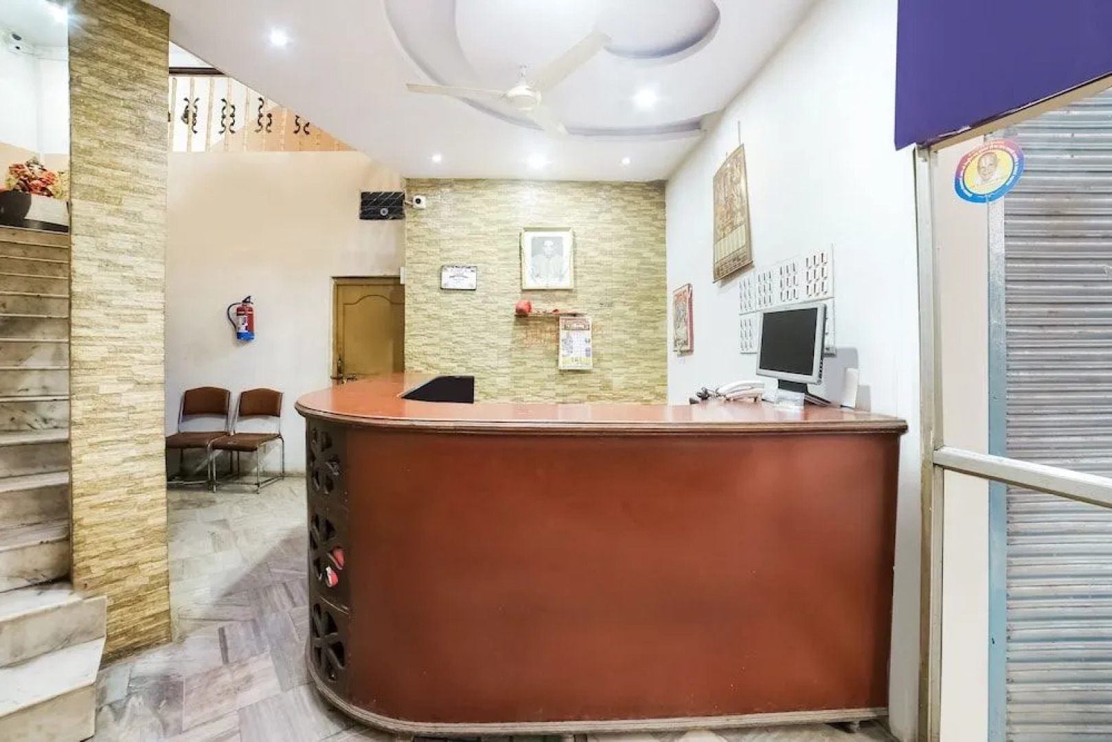 SPOT ON 45729 Hotel Kailash