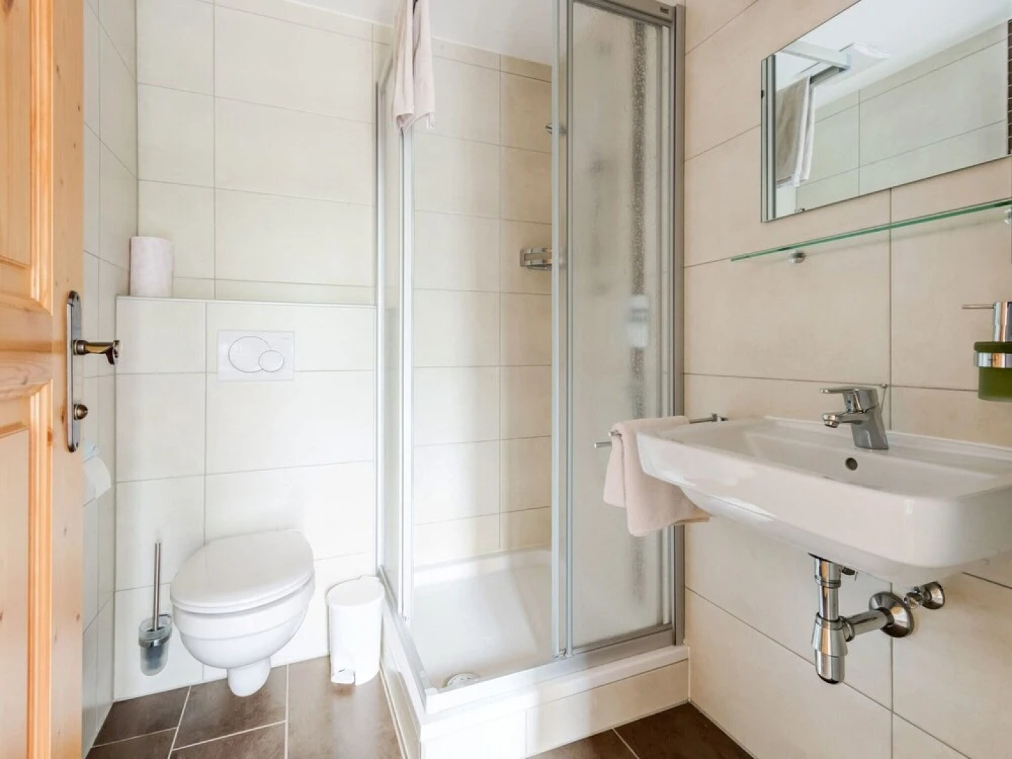 Spacious Apartment In Fendels Amidst Mountains