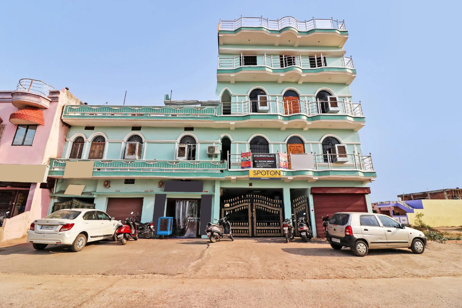 SPOT ON 37040 Hotel Ayushman Palace