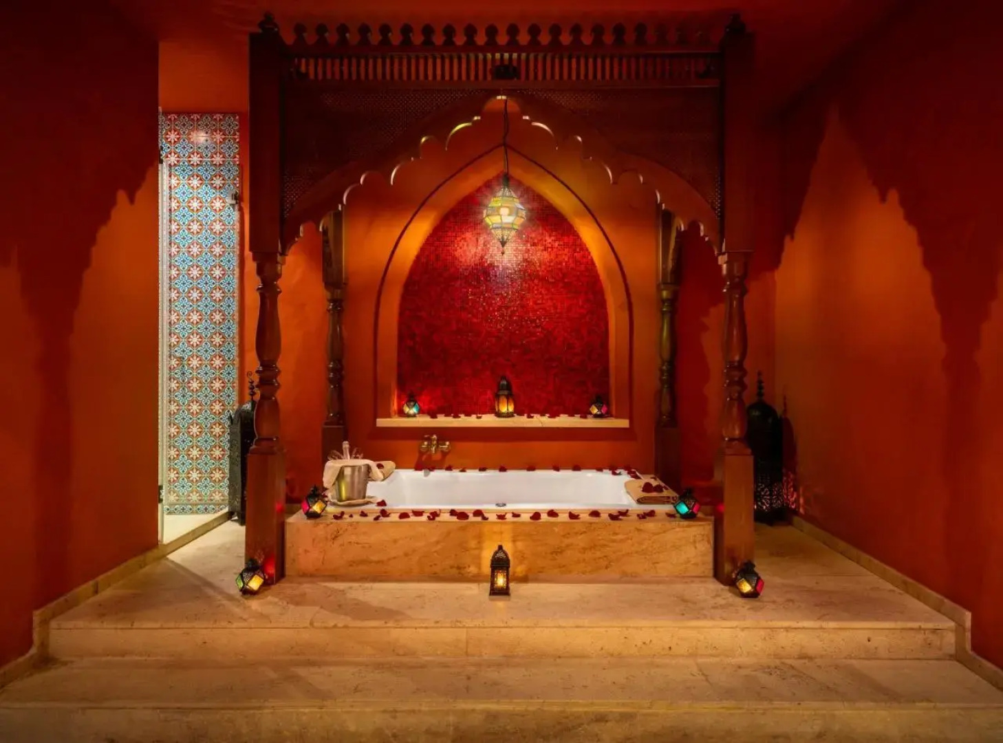 Mesés Shiraz Wellness Hotel Superior