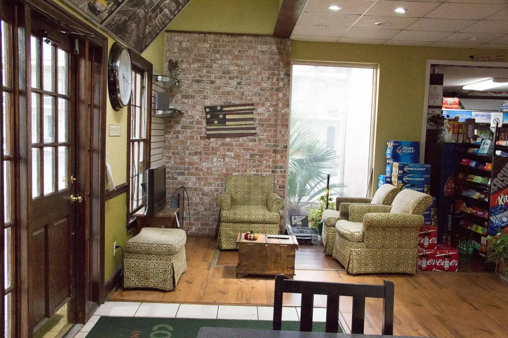 Cocomo Inn and Suites