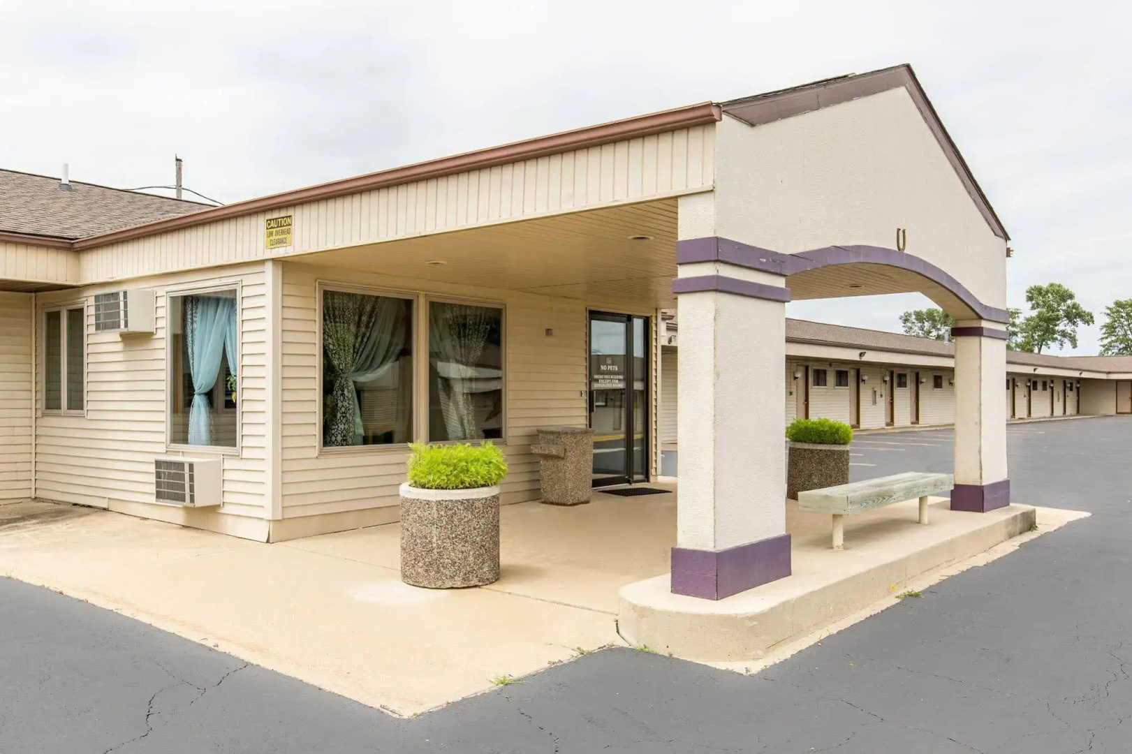 AmeriVu Inn - New Hampton