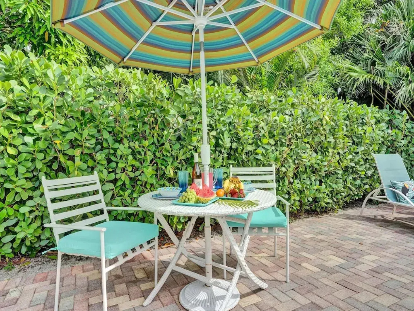 Vidal Manor 4BR Oasis w Pool Cabana- Wilton Dr