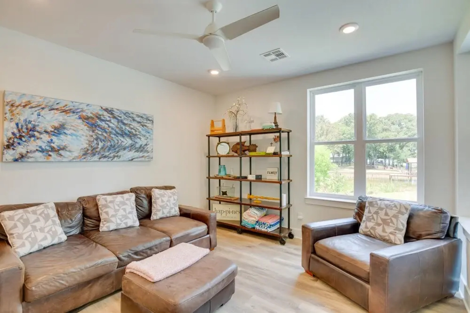 Pool, Hot Tub & Views: Malakoff Gem on Cedar Creek