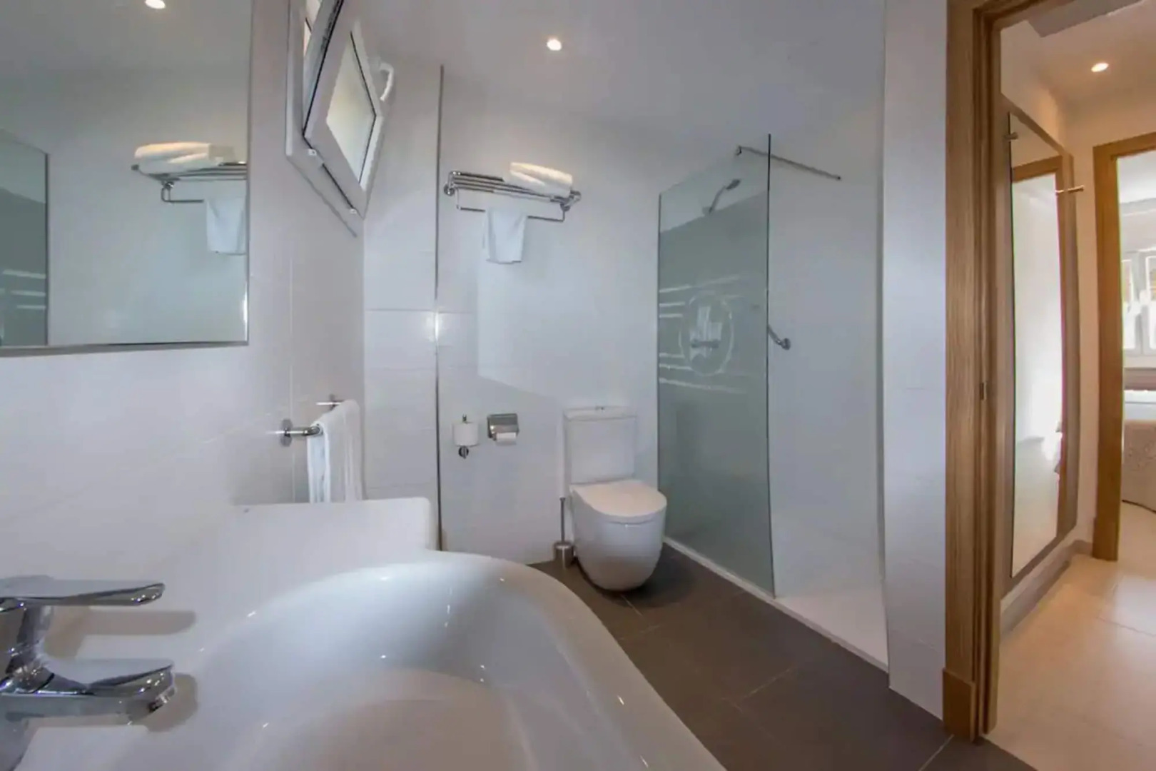 Cabot Tres Torres Apartamentos