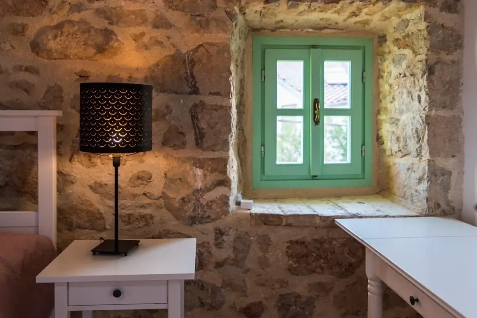 Peace - Rustic With Pool - H