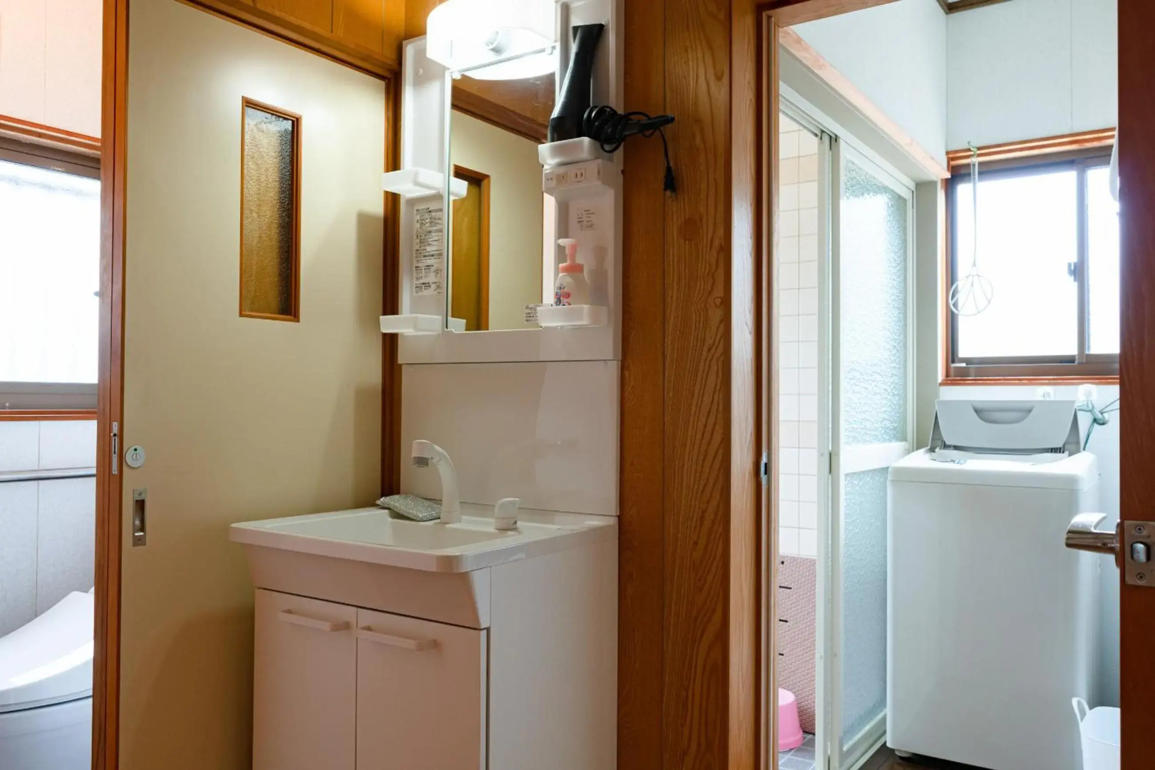 とまばりゲストハウス