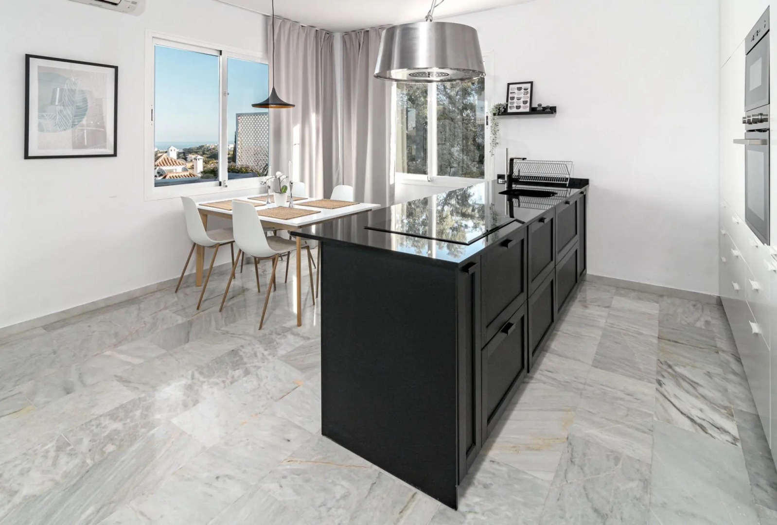 LJ- Modern flat with spectacular views in mountain