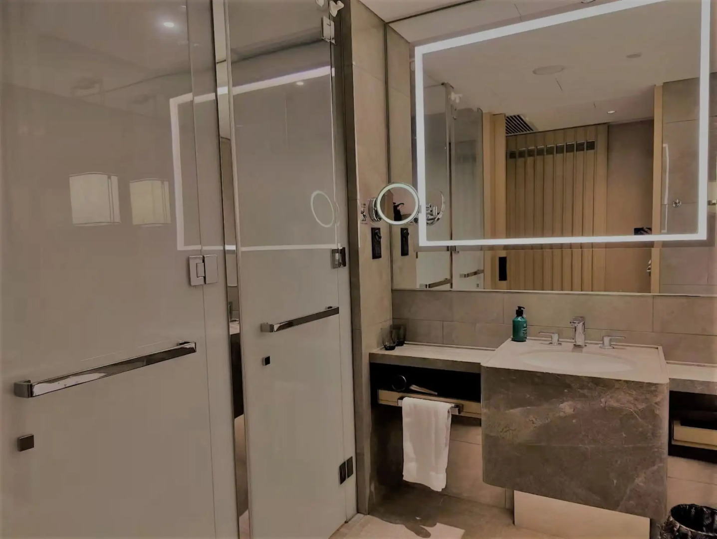 New World Langfang Hotel