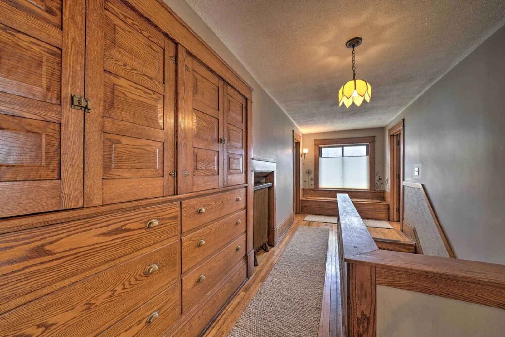 Classy Colonial House w/ Furnished Sunroom!