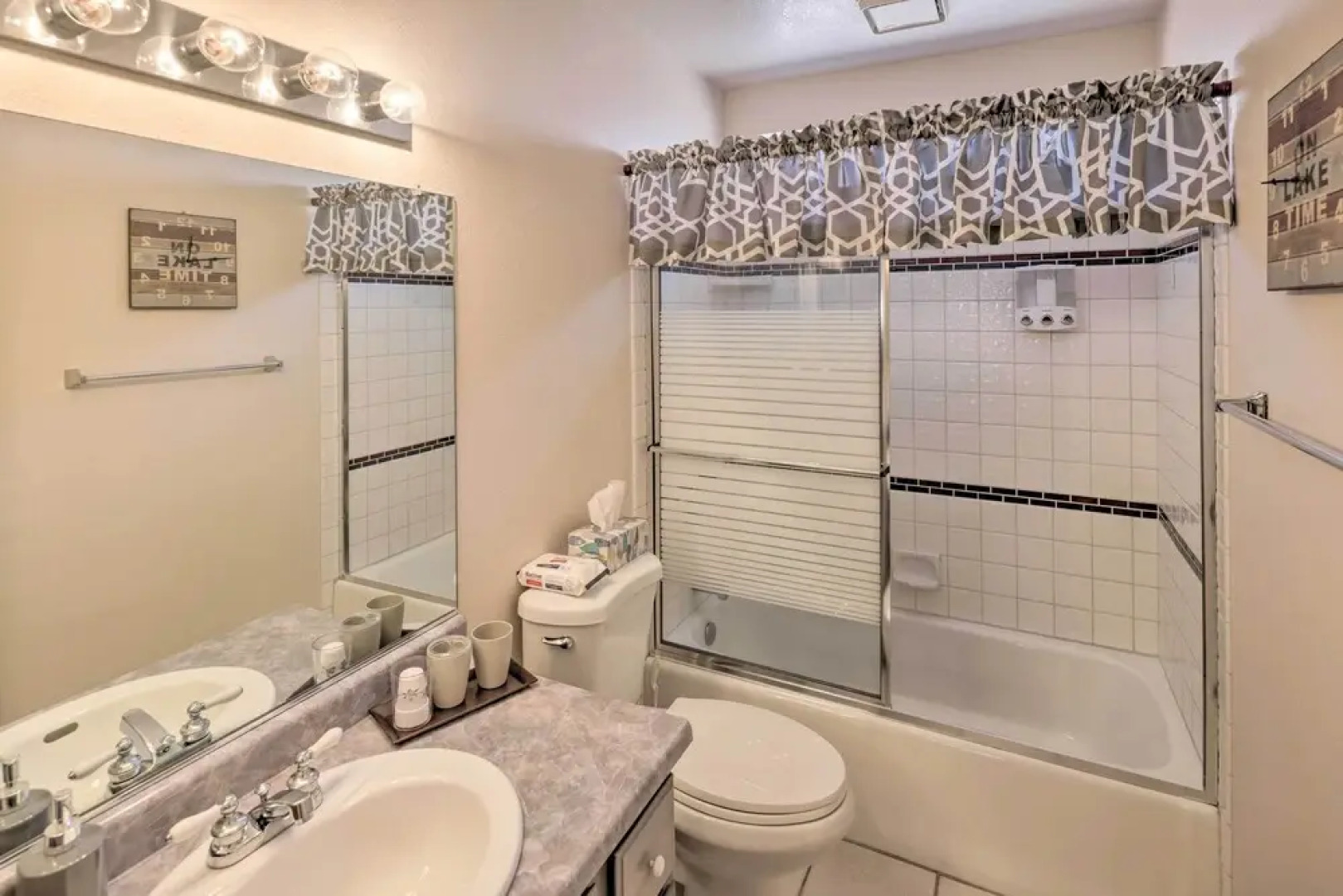 Havasu Home w/ Private Pool: 3 Mi to London Bridge