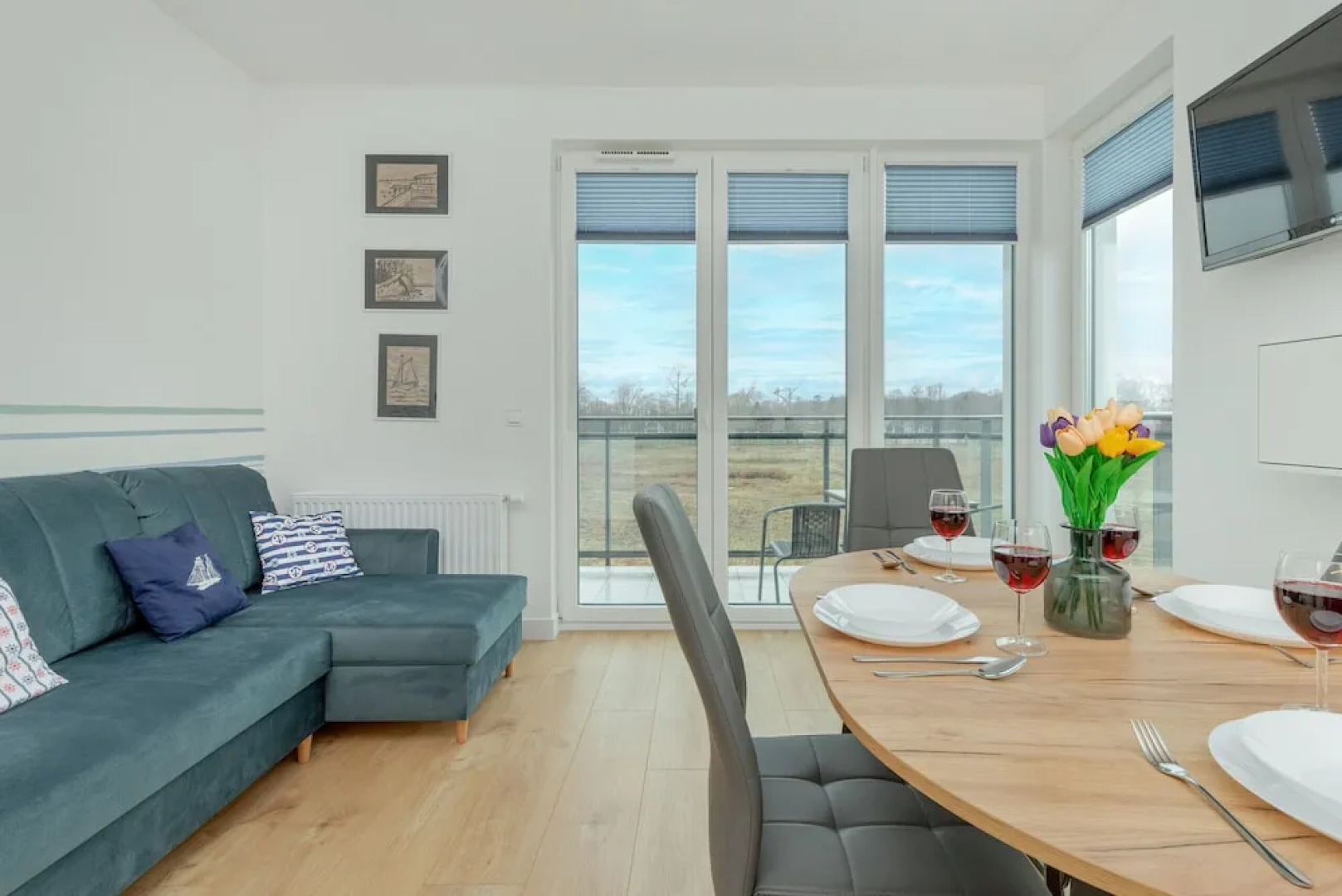 Two-bedroom Accepting Pets by Renters