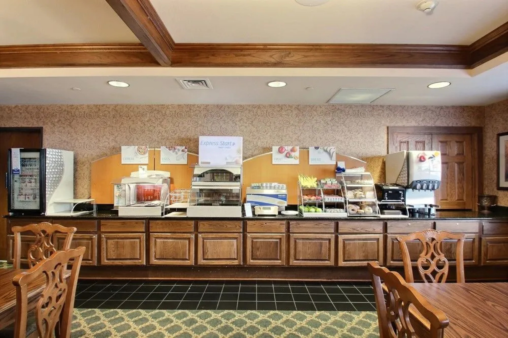 Holiday Inn Express Hotel & Suites Oshkosh Stateroute 41