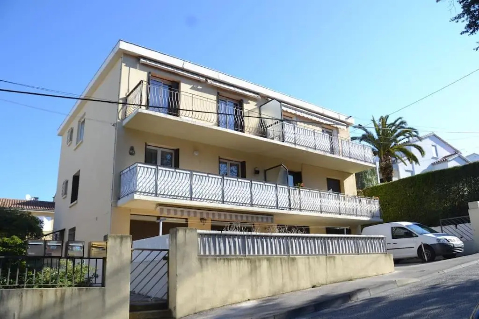 La Licorne: T3 rénové vue mer, plage à pied