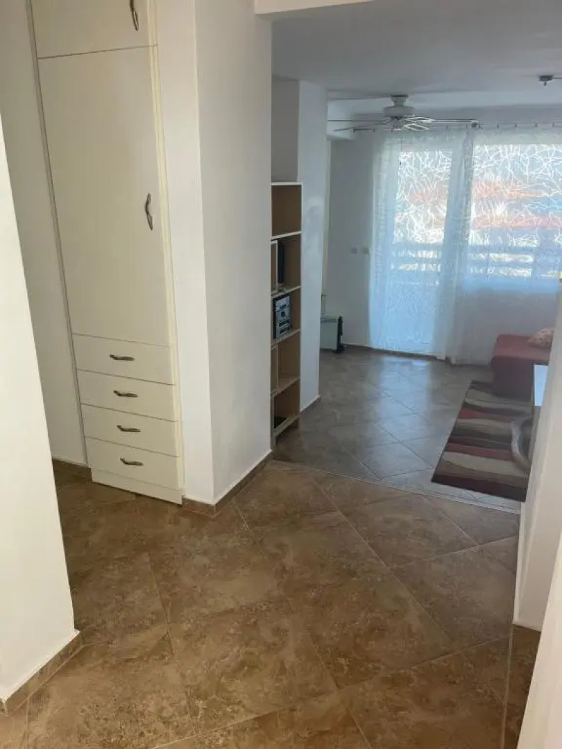 Caprice Apartment in Kiten