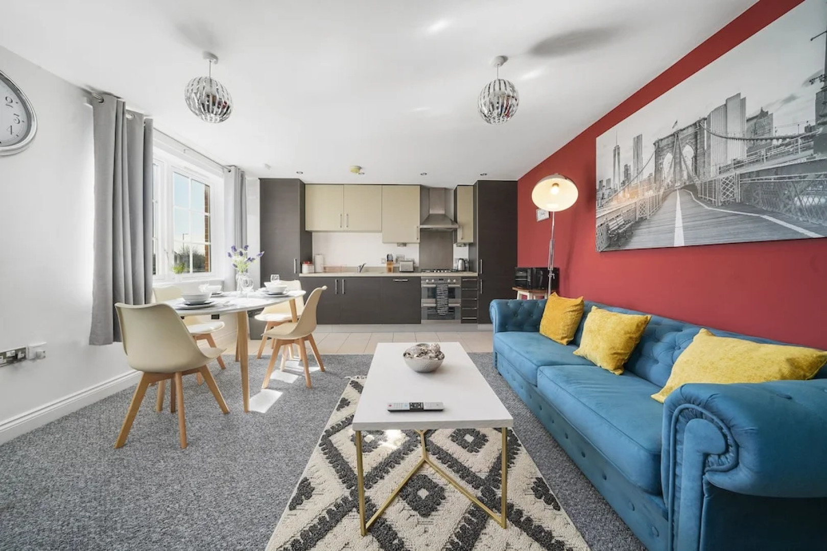 Modern Luxury 2 Bed Apartment 6 Guests En-Suite Netflix Wi-Fi