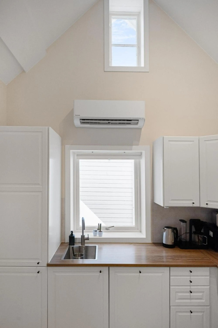 Unique and Spacious Apt close to City Centre