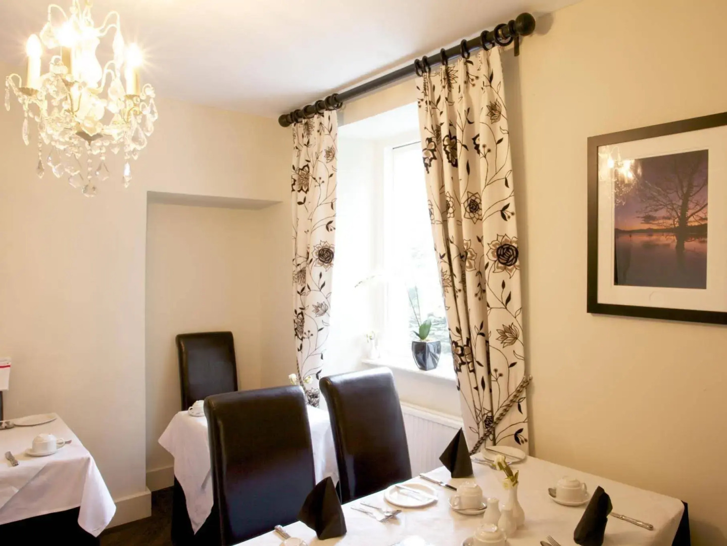 Holly Lodge Guest House