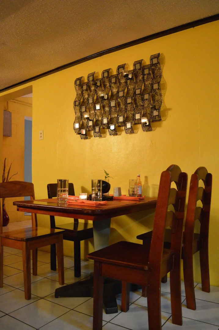 Sky Flower Hotel Belmopan / El Rey Hotel