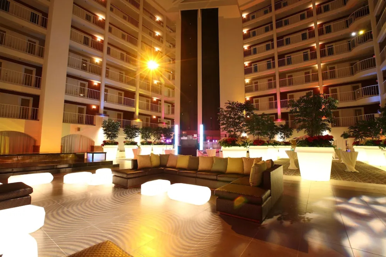 HoteLumière at The Arch