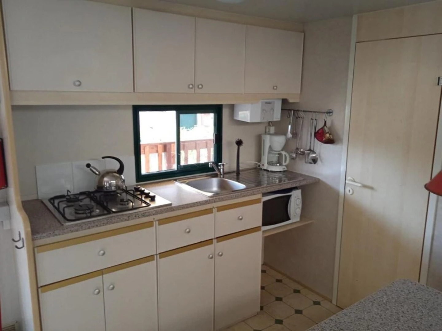 Comfort Mobilehome Camping in Viareggio 5pers R28