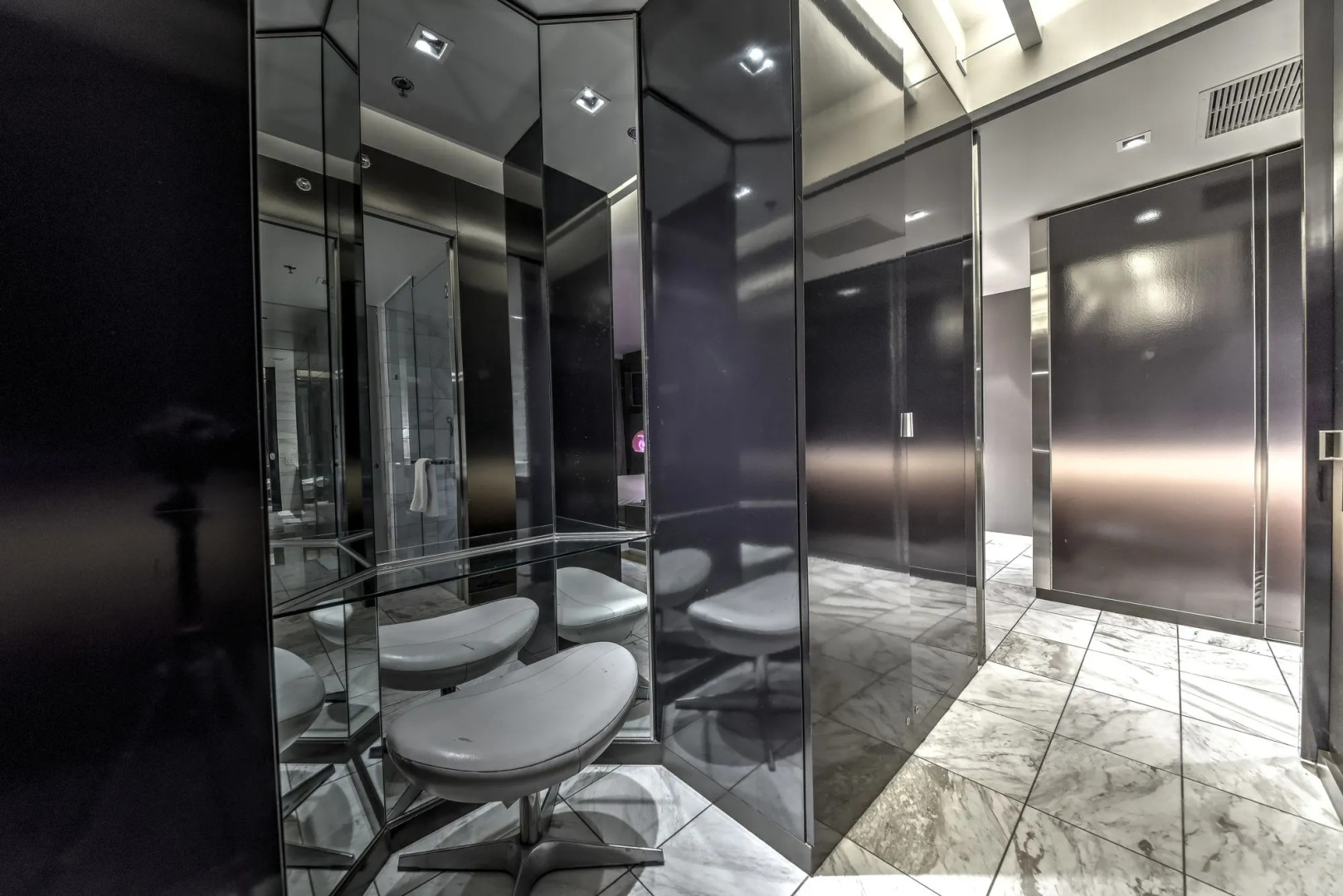 StripViewSuites at Palms Place