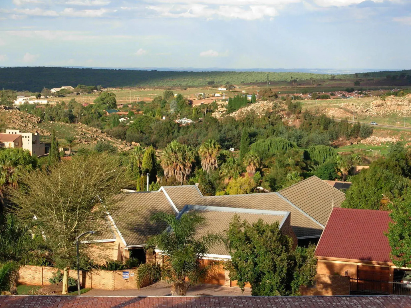 Magaliqua Guest House