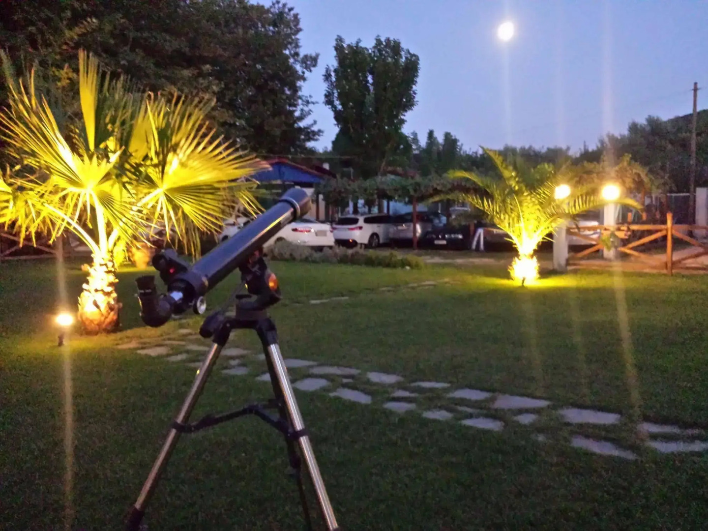 Studios & Apartments Efrosini