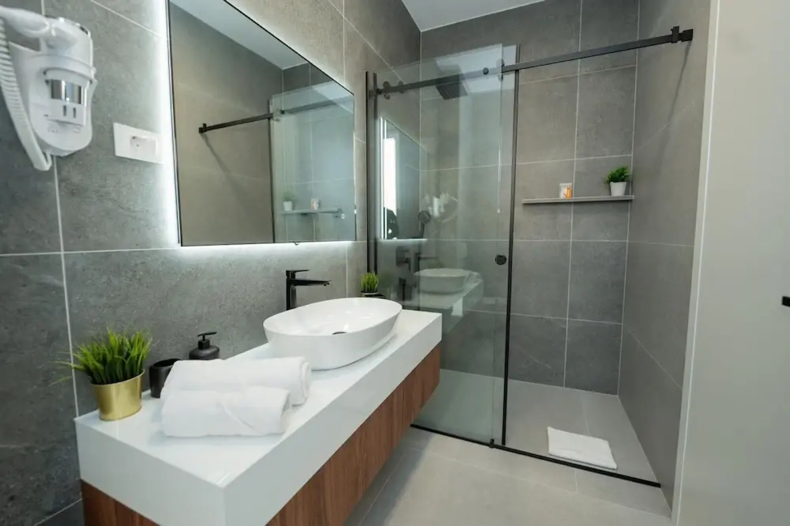 Villa Cataleya with private heated pool