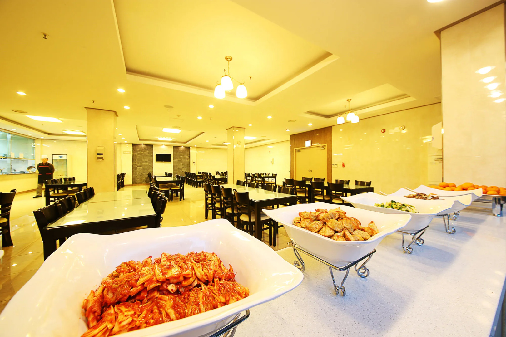 Whinstone Hotel and Resort