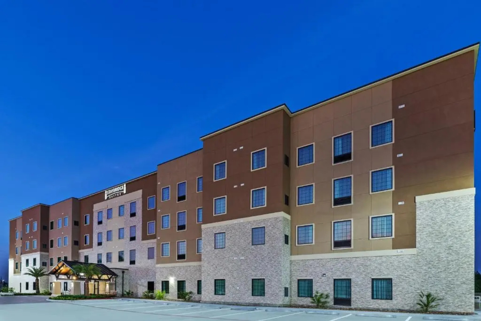 Staybridge Suites IAH Airport East by IHG