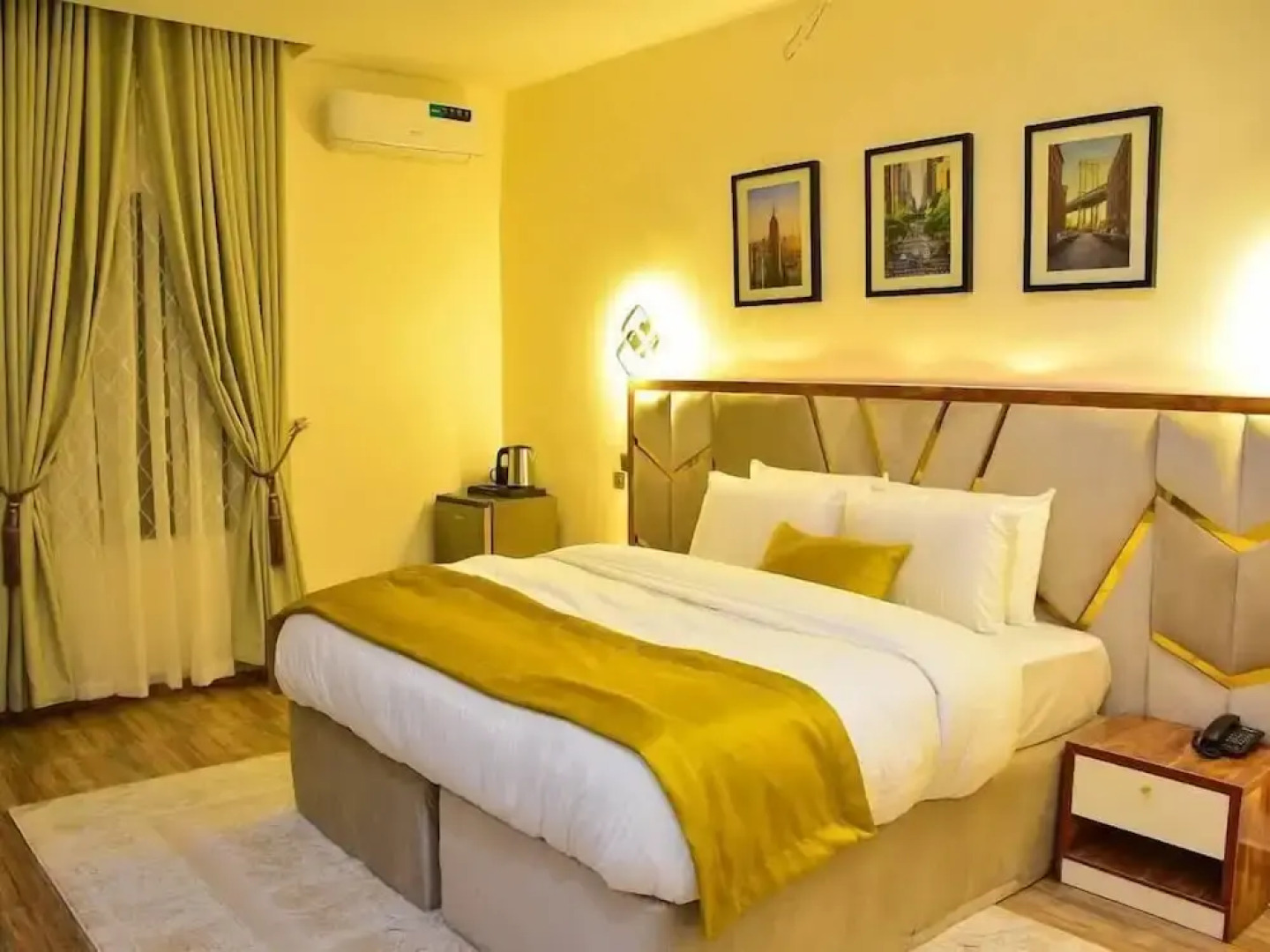 Kim Royal Hotel And Suites