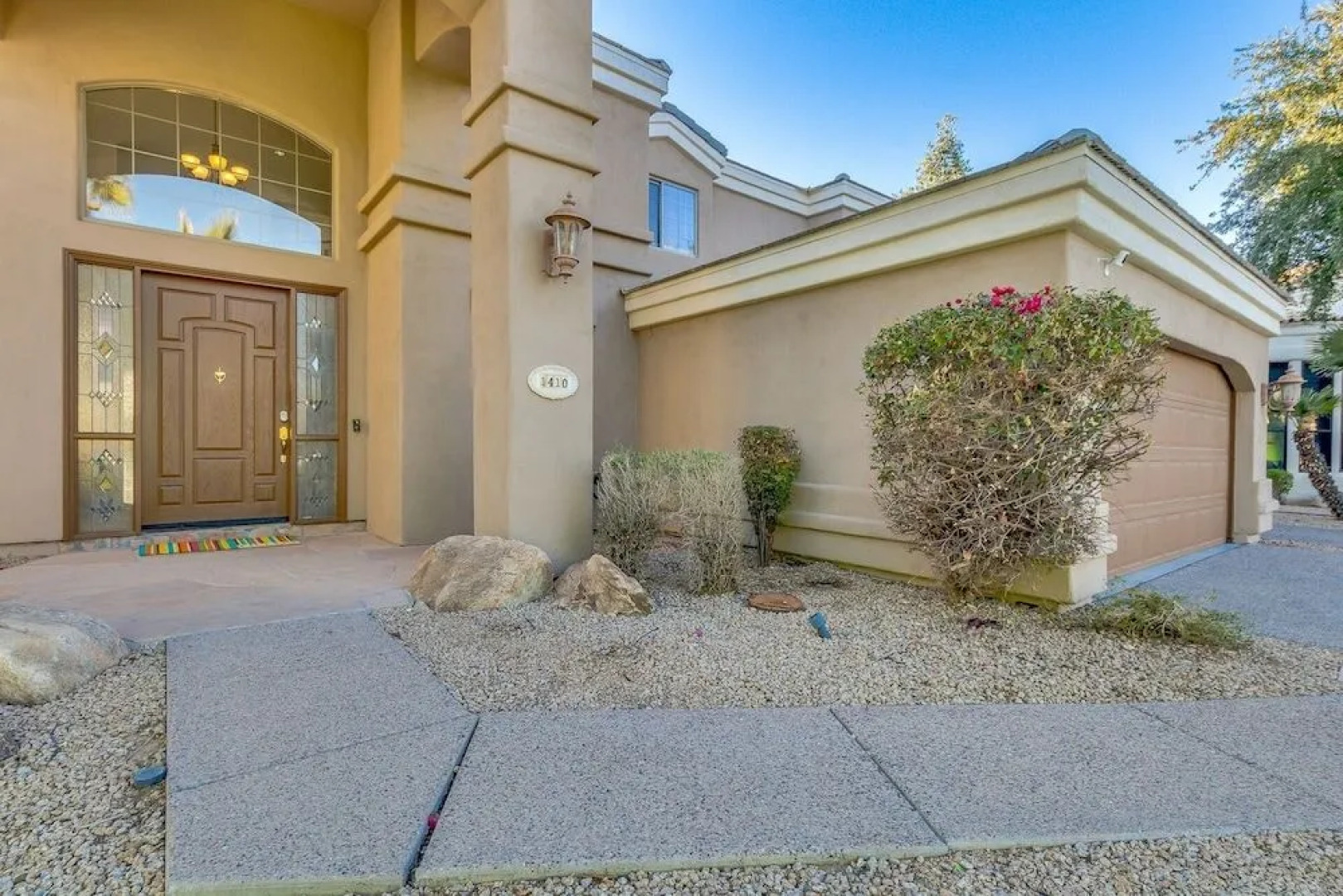 Stunning Waterfront Paradise! Sleeps 16! Heated Pool/Spa and Lots of Fun! by RedAwning