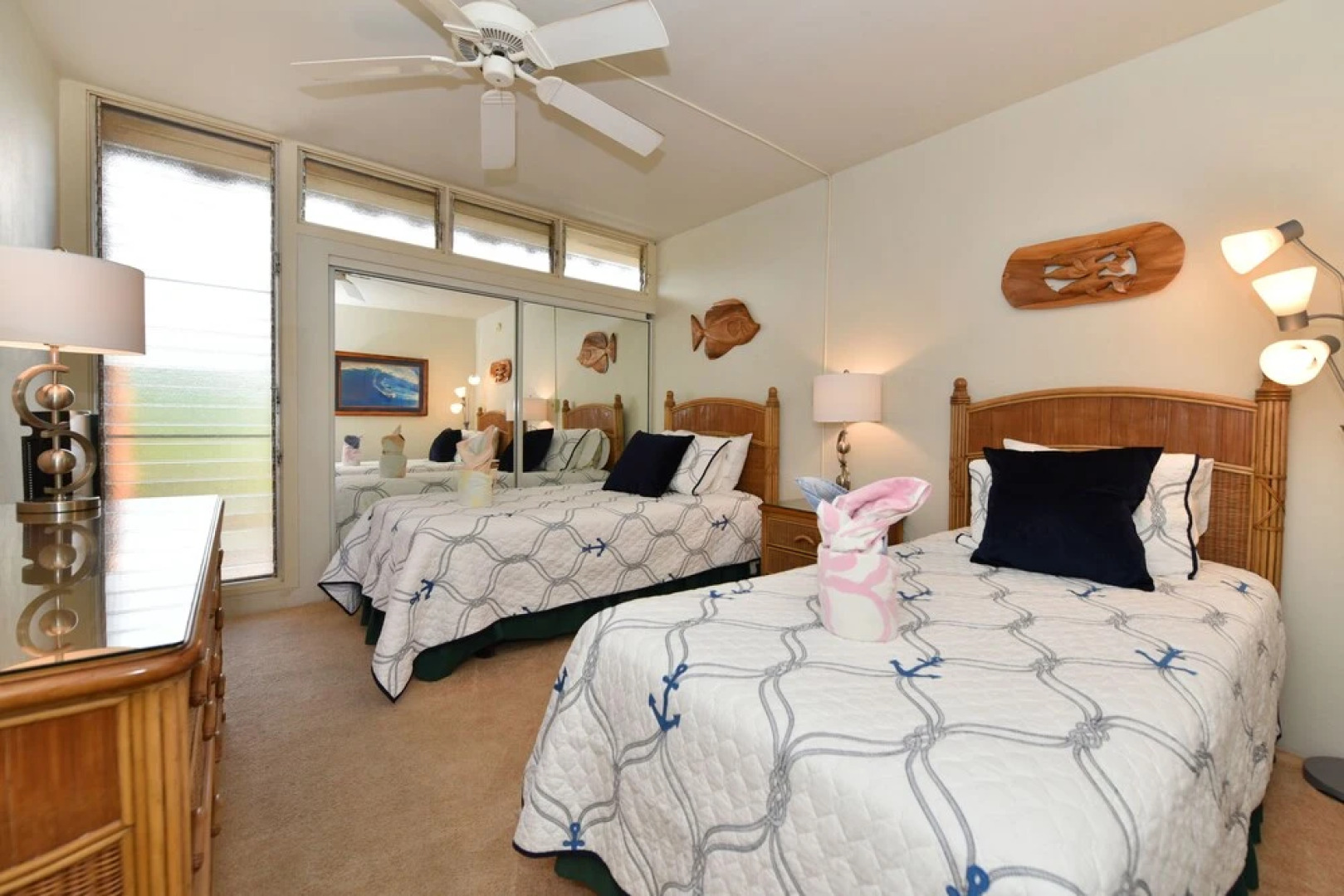 Kulakane 304 by RedAwning