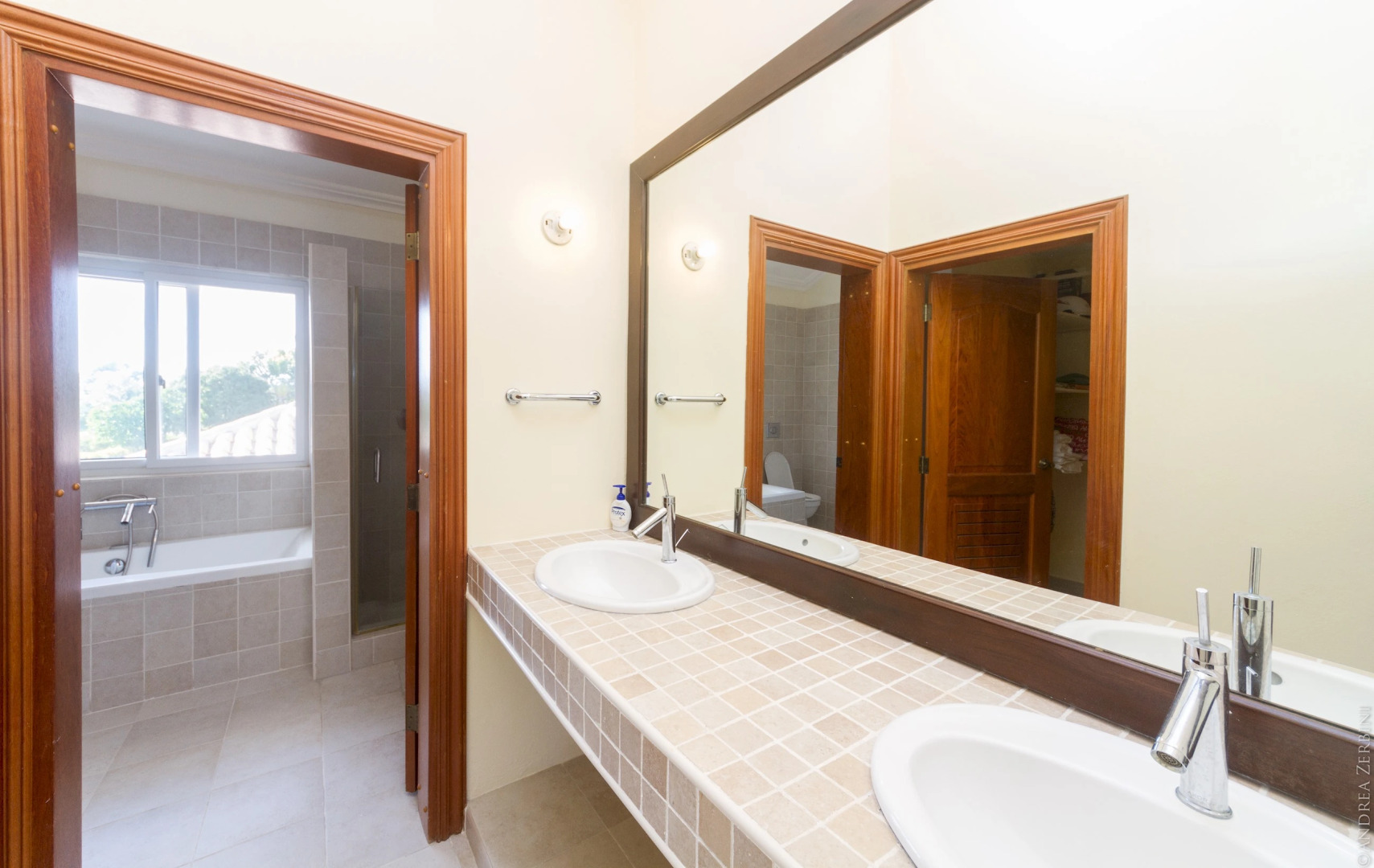 Villa in Bavaro for rent (Cocotal Golf & Country Club) – pool, billiards, maid