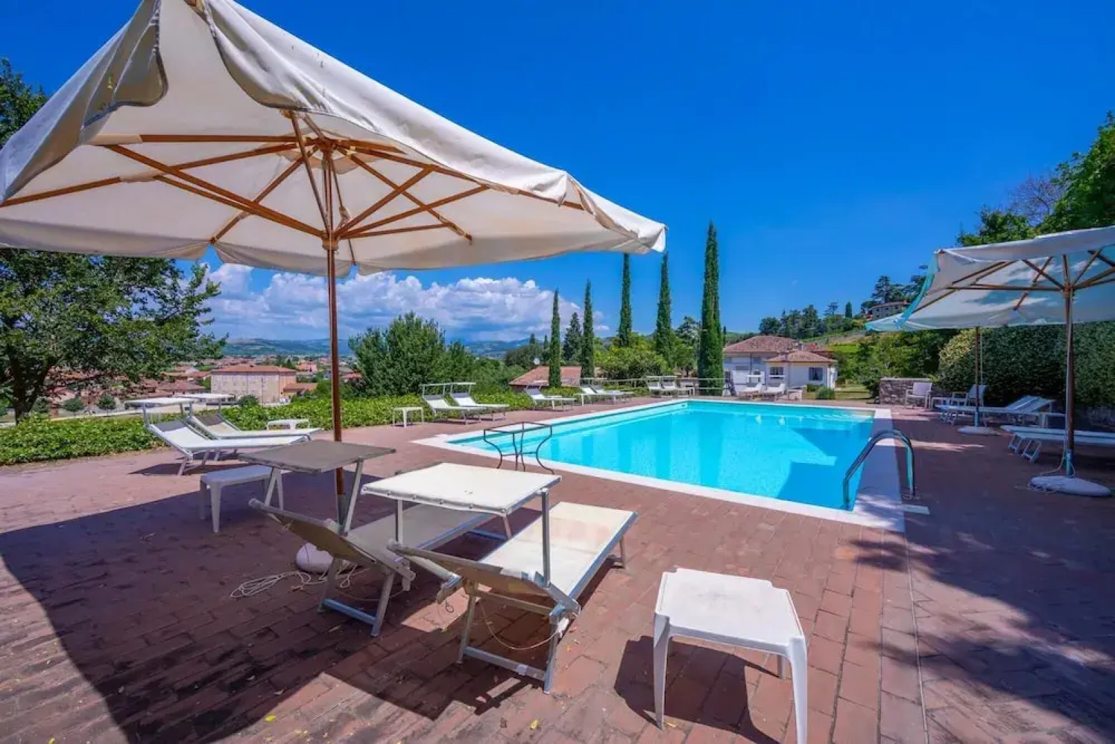 Villa Faccioli Limone With Shared Pool