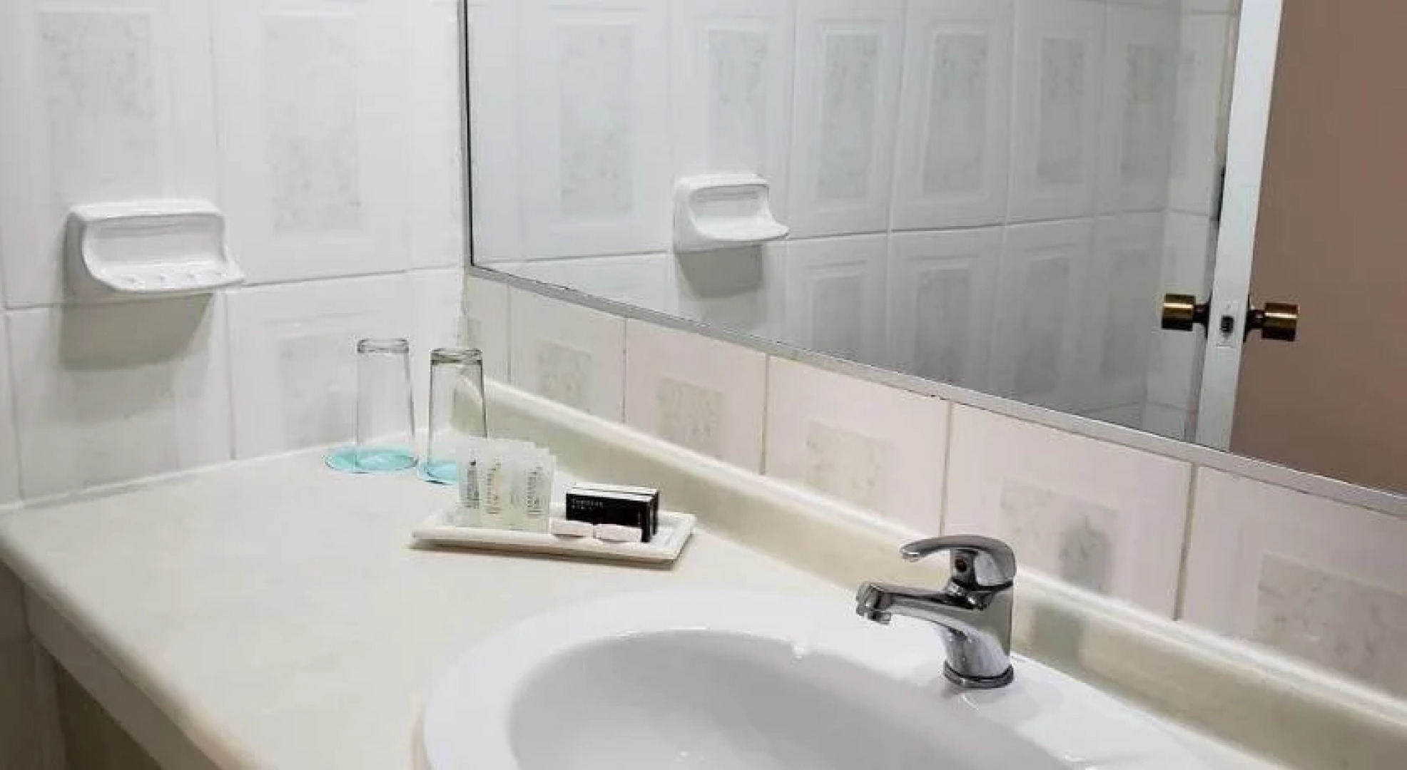 Hotel Gavina Express