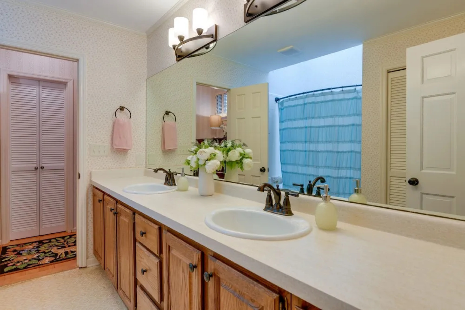 Maggie Valley Historic Farmhouse on 5 Acres!