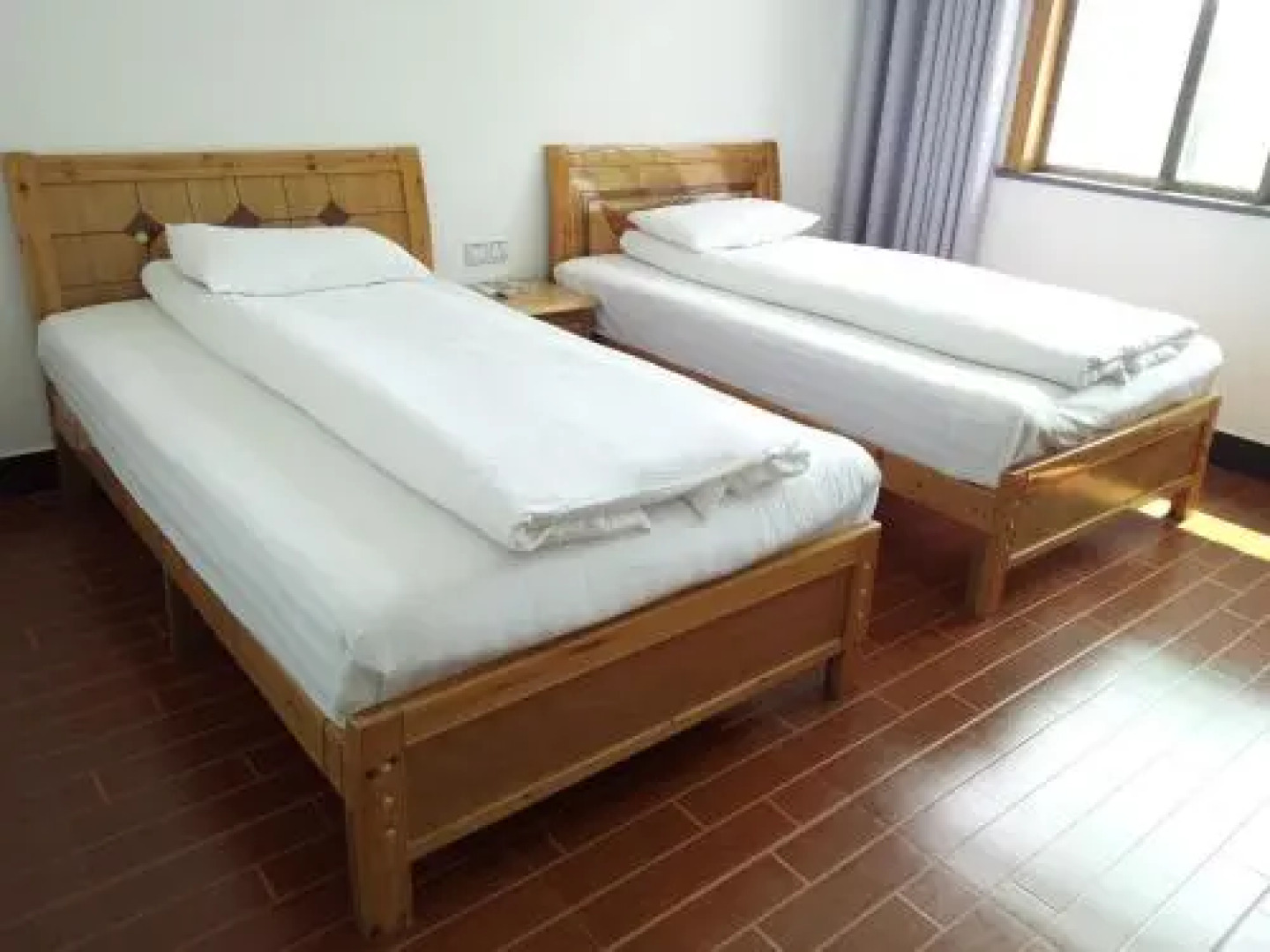 Wuyuan Shicheng Lingyan Inn